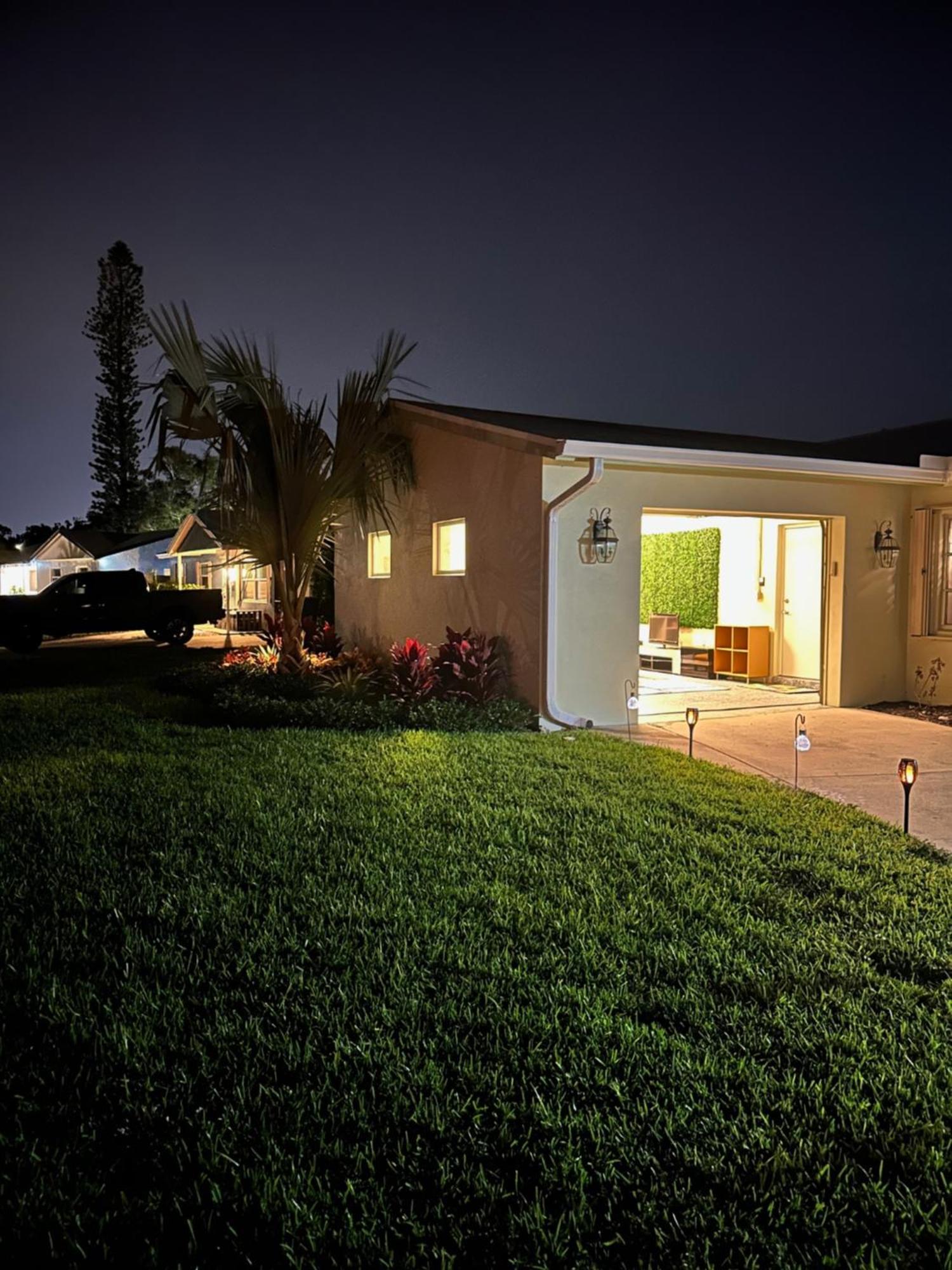 Freshly Remodeled 1970'S Single Story Villa North North Naples Exterior foto